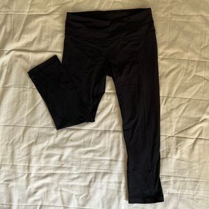 Lululemon Run: Inspire Crop II Black Sz 6 (LW6995S)
